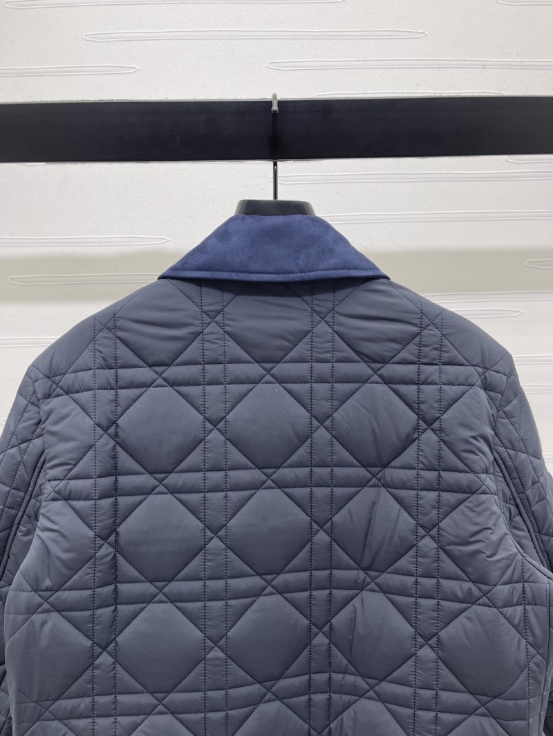 chr1st1an D10r outwear